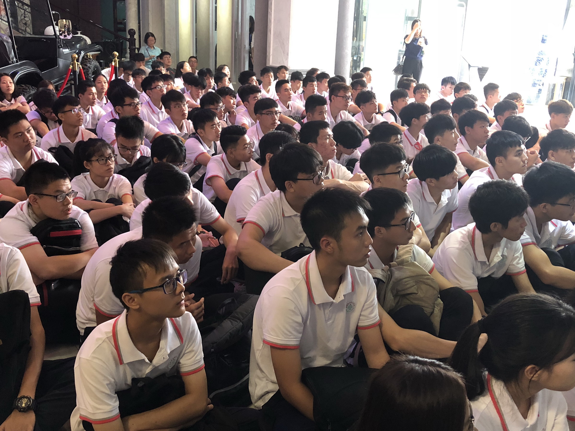 涂料經訊：青春來襲|順德職院 “00后”小鮮肉蒞臨阿里大師參觀學習