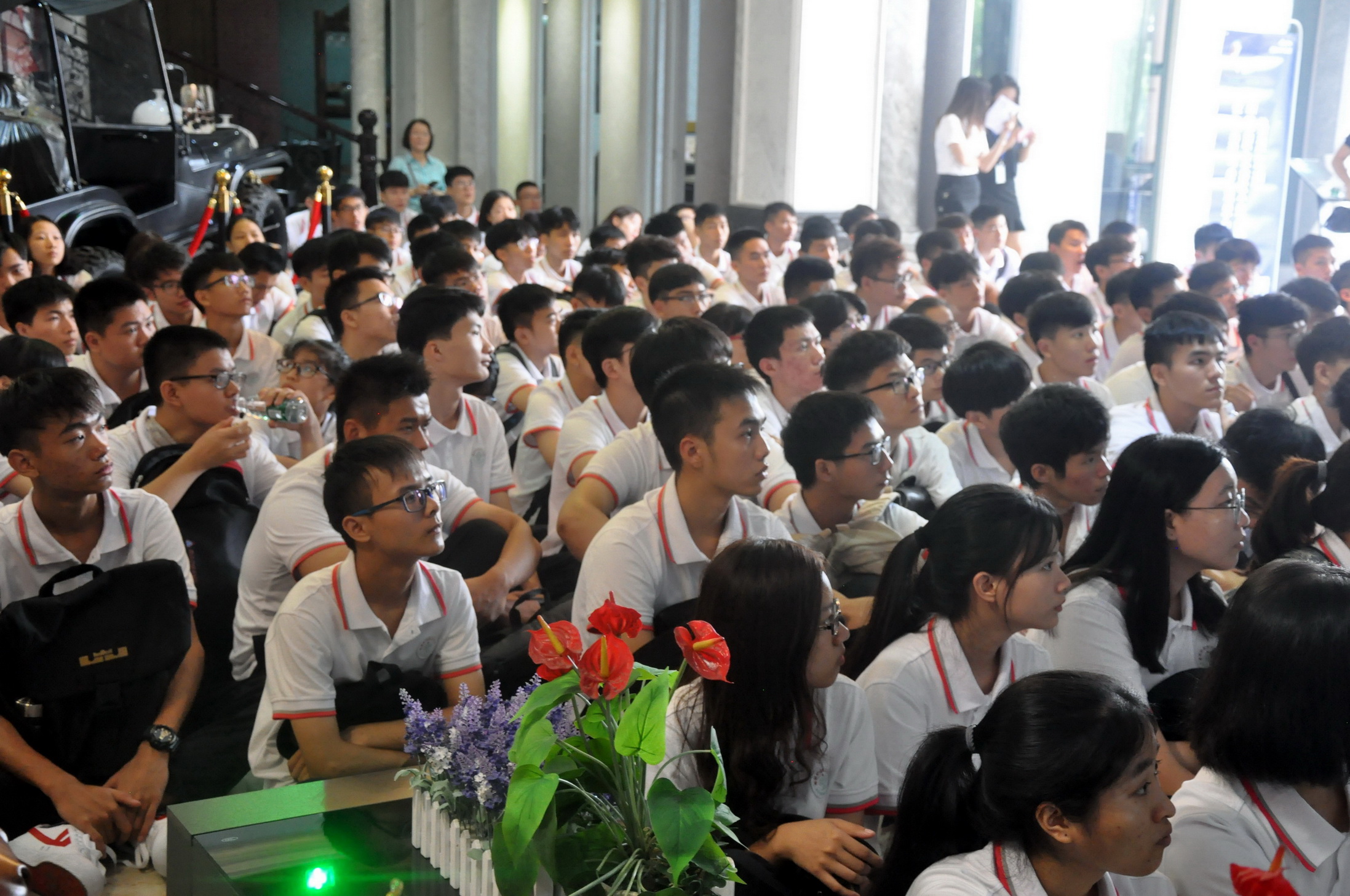 涂飾商情訊：順德職院 “00后”小鮮肉蒞臨阿里大師參觀學習